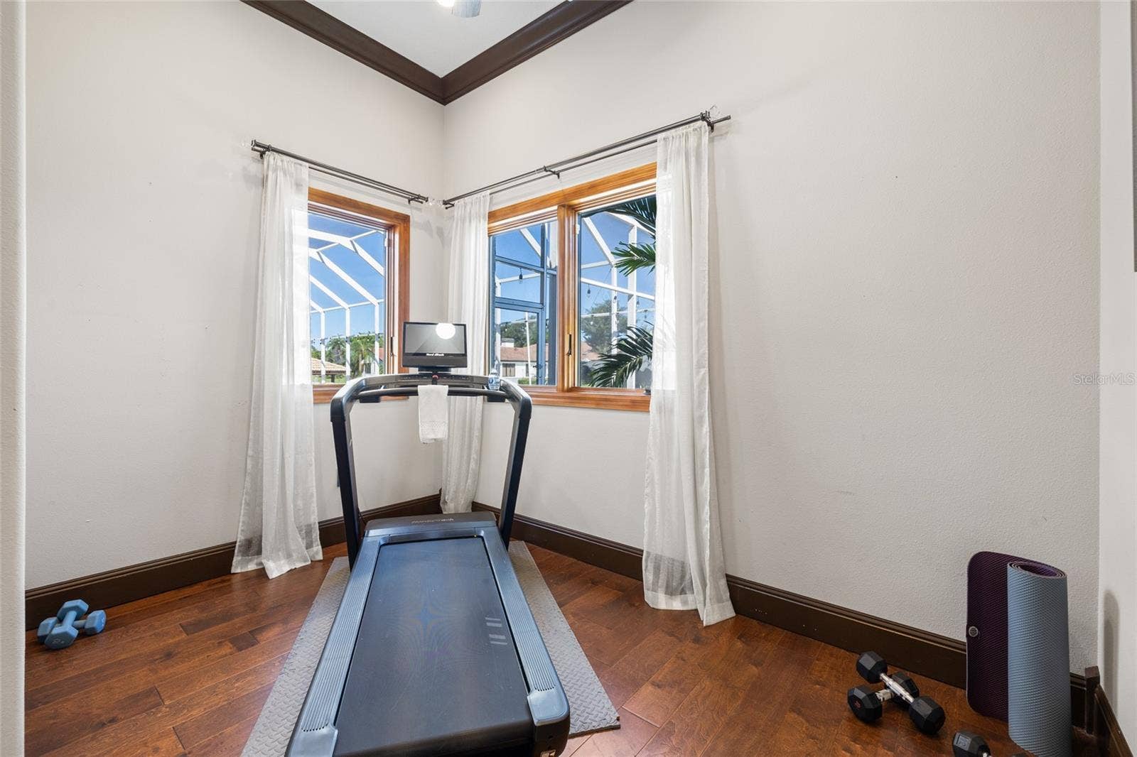 9805 COMPASS POINT WAY, Tampa, FL 33615 Flex space off of family room