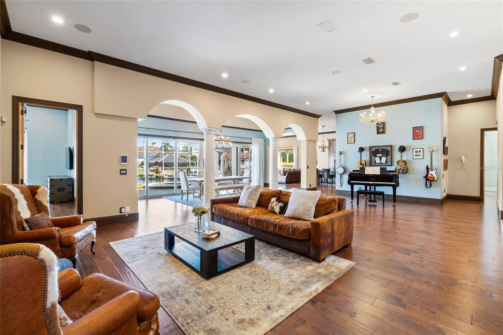 9805 COMPASS POINT WAY, Tampa, FL 33615 9805 COMPASS POINT WAY, Tampa, FL 33615