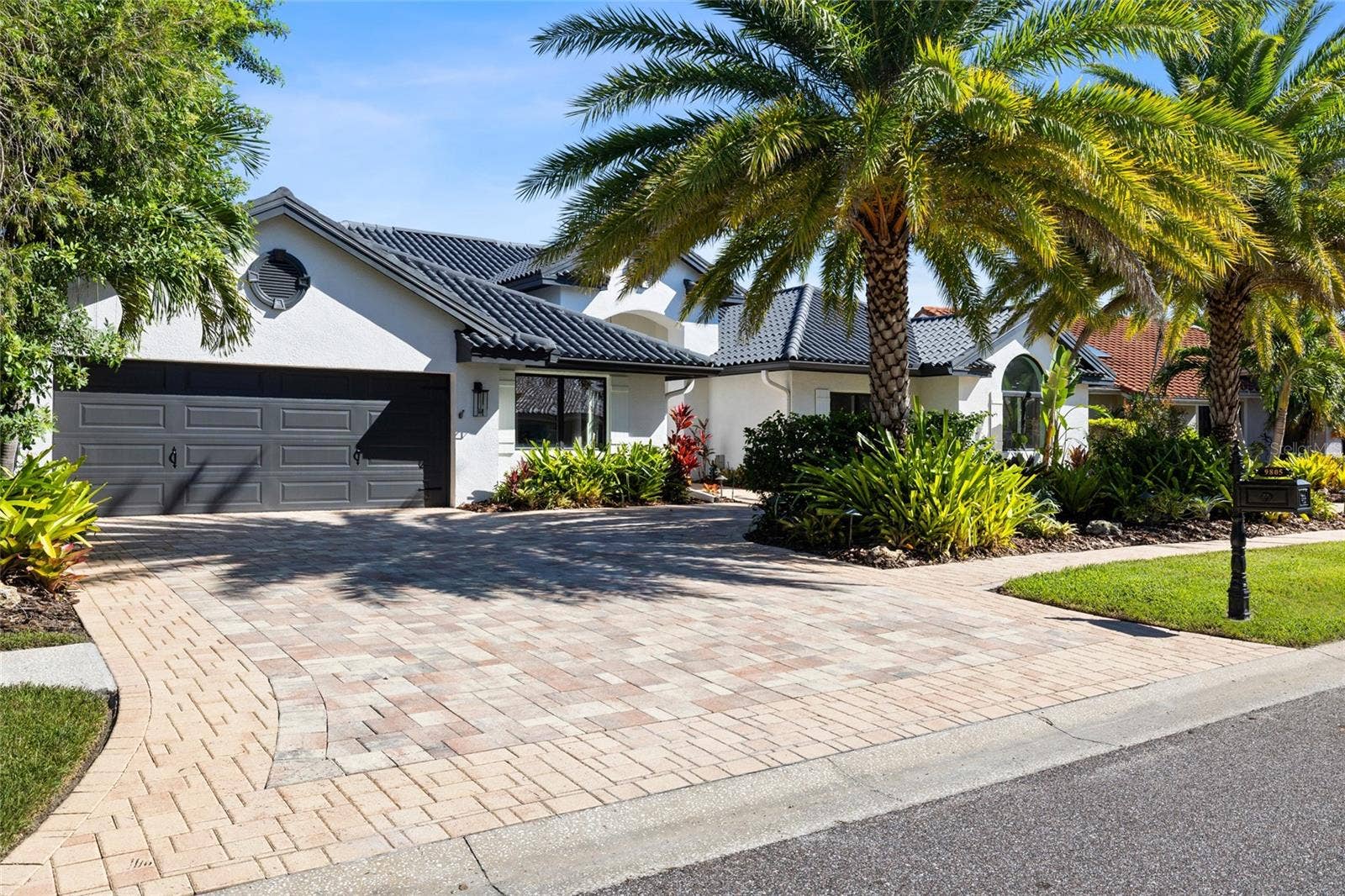 9805 COMPASS POINT WAY, Tampa, FL 33615 9805 COMPASS POINT WAY, Tampa, FL 33615