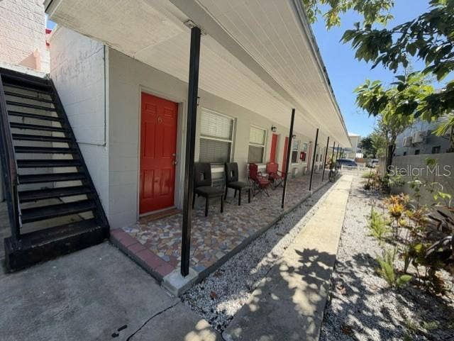 649 7TH AVENUE N, St Petersburg, FL 33701