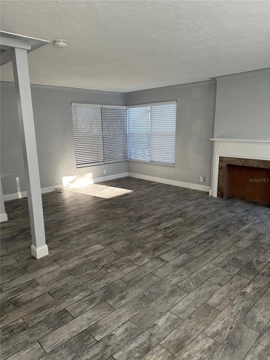 649 7TH AVENUE N, St Petersburg, FL 33701