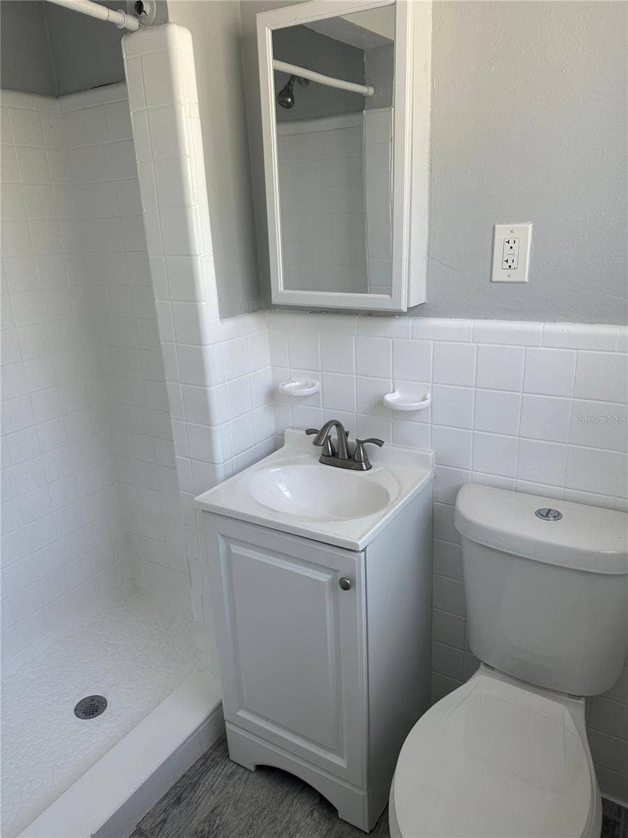 649 7TH AVENUE N, St Petersburg, FL 33701