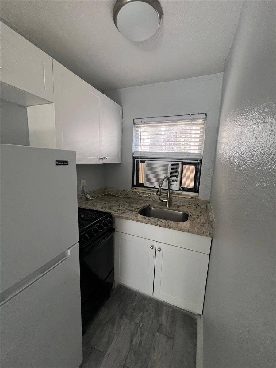 649 7TH AVENUE N, St Petersburg, FL 33701