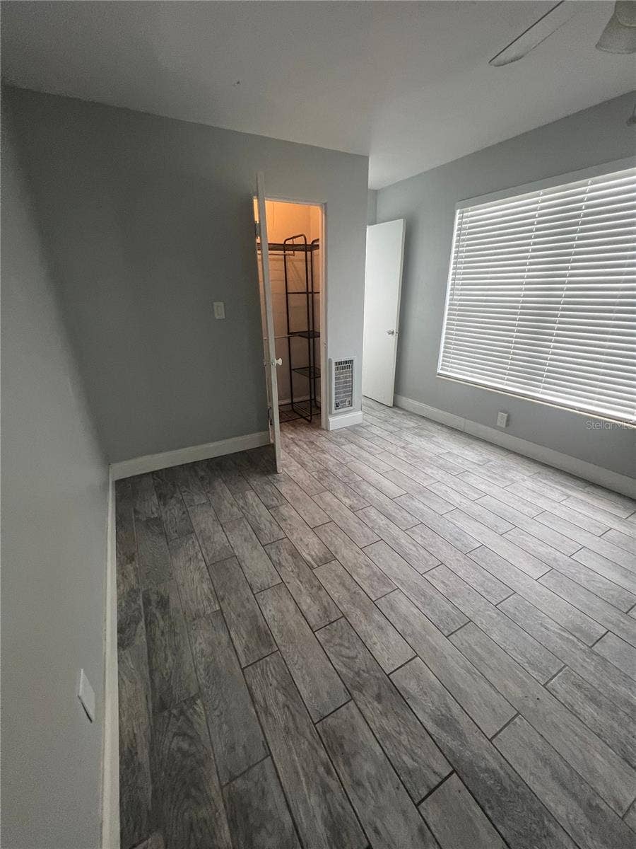 649 7TH AVENUE N, St Petersburg, FL 33701