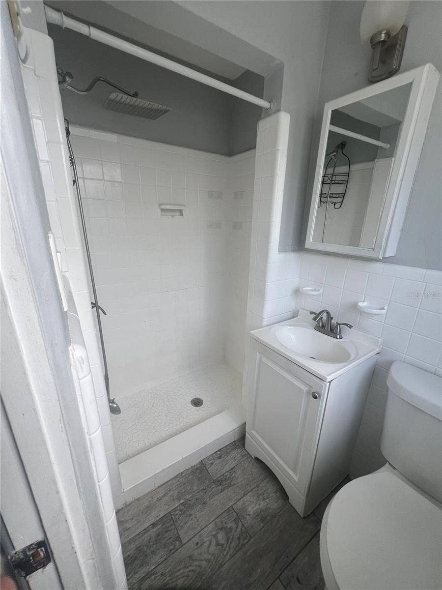 649 7TH AVENUE N, St Petersburg, FL 33701
