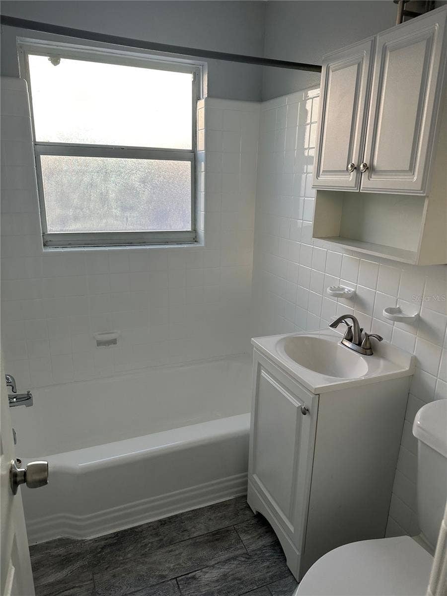 649 7TH AVENUE N, St Petersburg, FL 33701