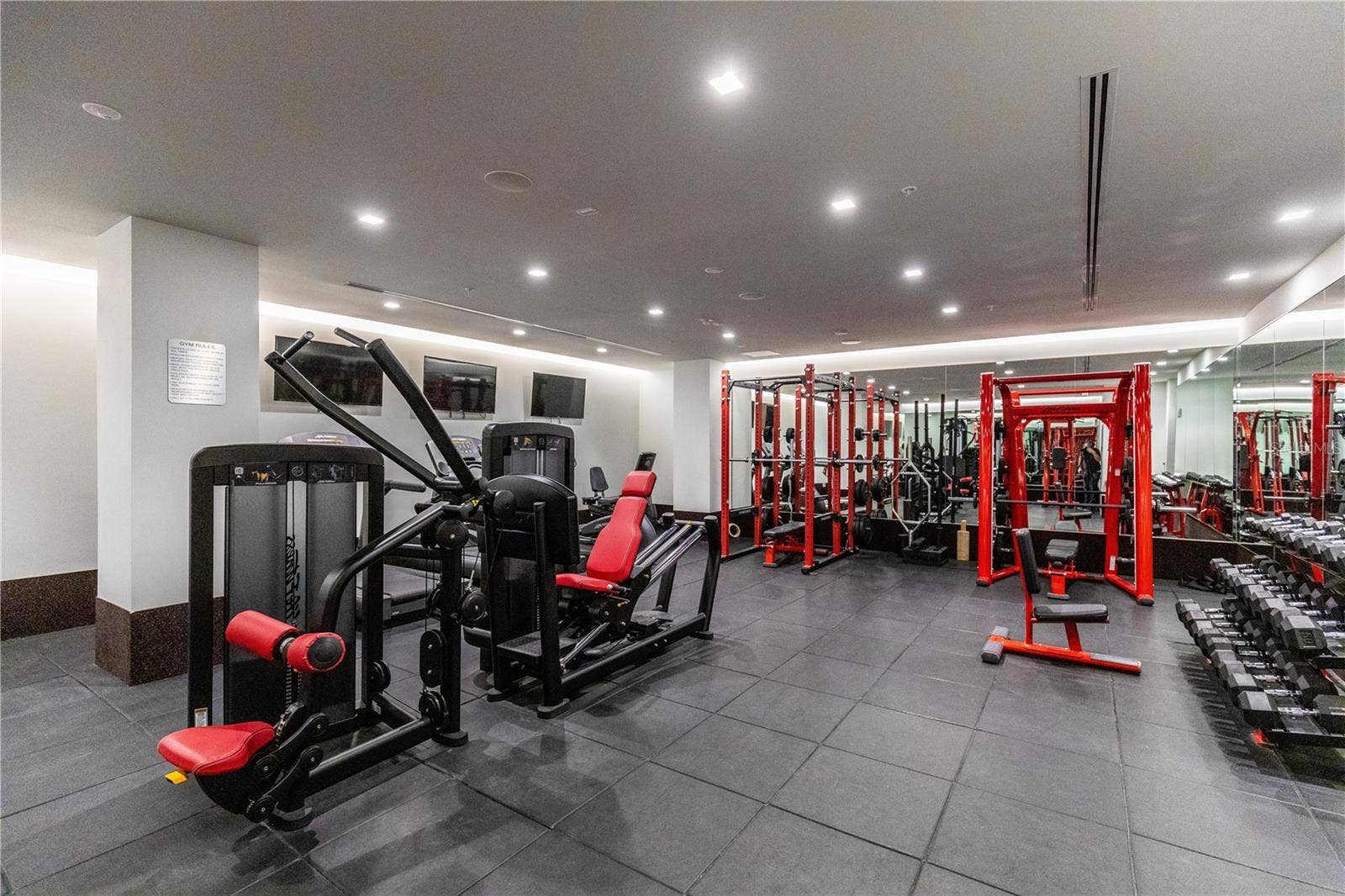 5 N OSCEOLA AVENUE, #204, Clearwater, FL 33755 5 N OSCEOLA AVENUE, #204, Clearwater, FL 33755