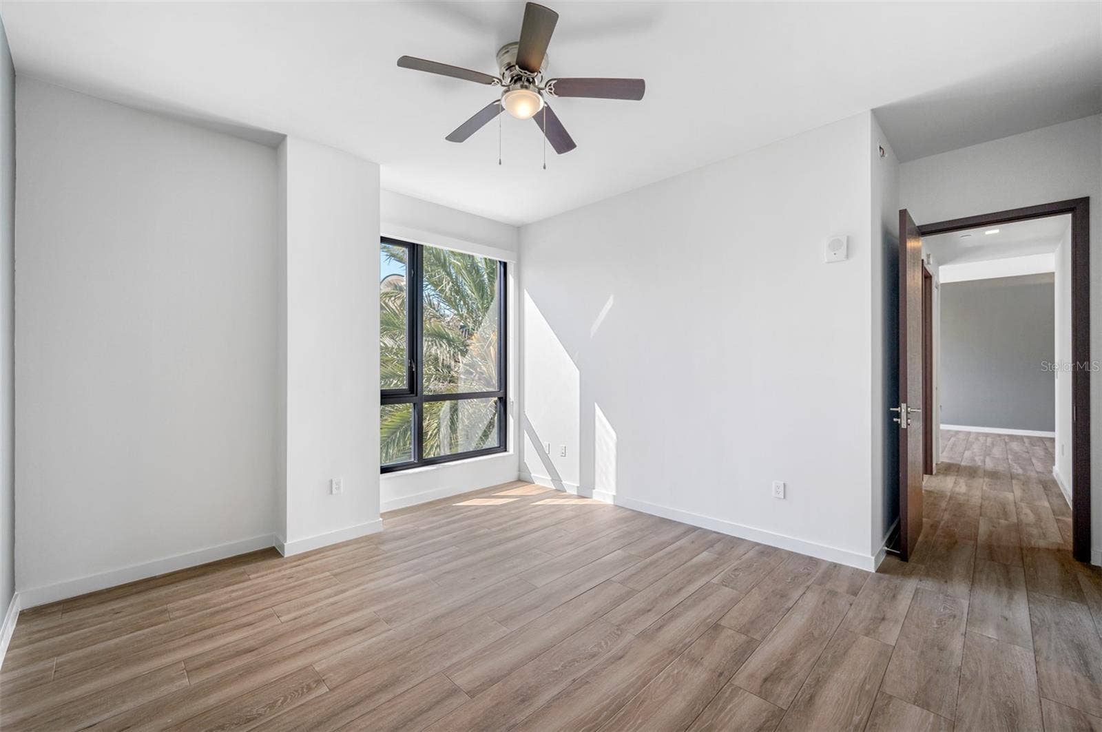 5 N OSCEOLA AVENUE, #204, Clearwater, FL 33755 Master bedroom