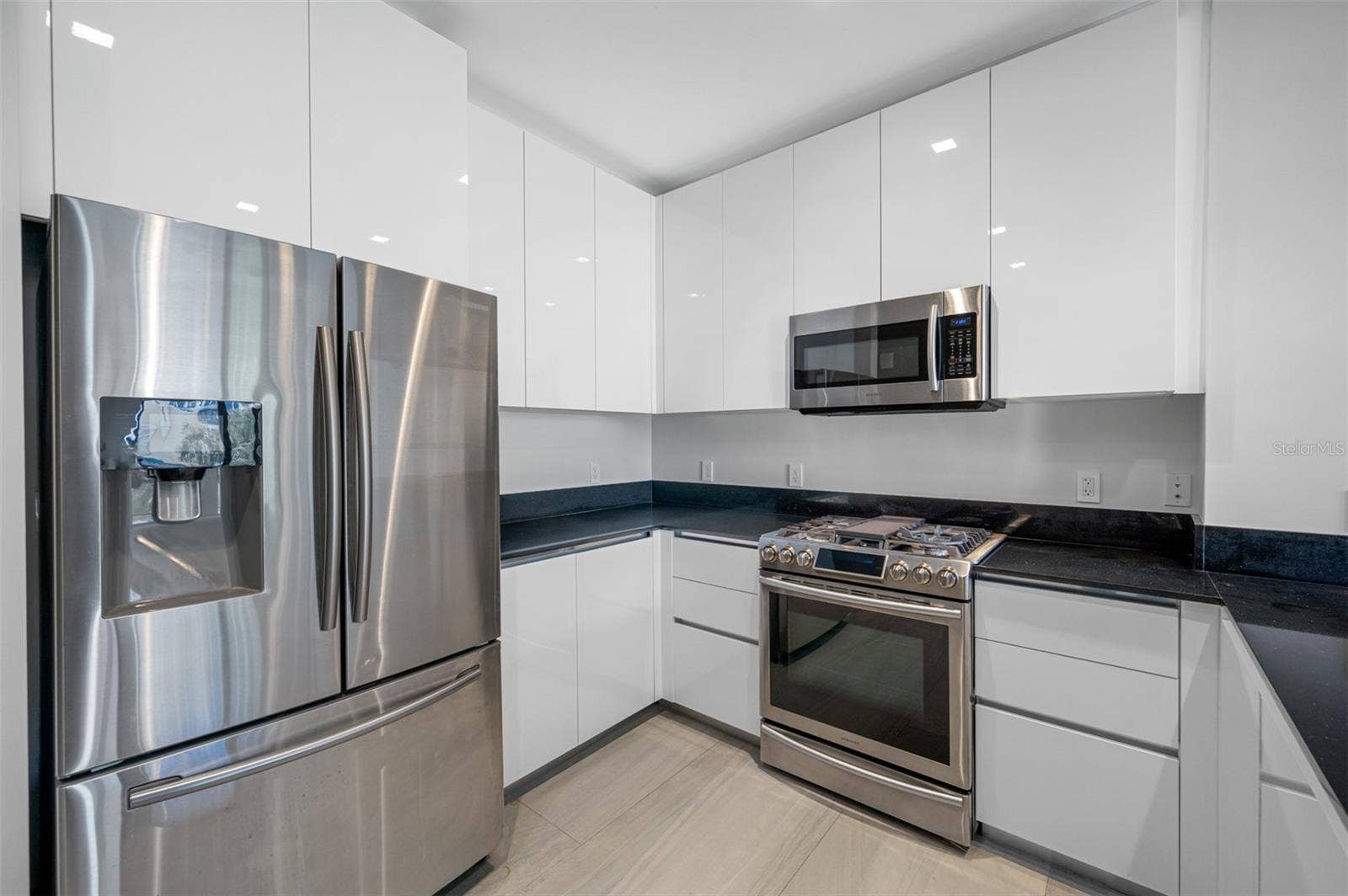 5 N OSCEOLA AVENUE, #204, Clearwater, FL 33755 5 N OSCEOLA AVENUE, #204, Clearwater, FL 33755
