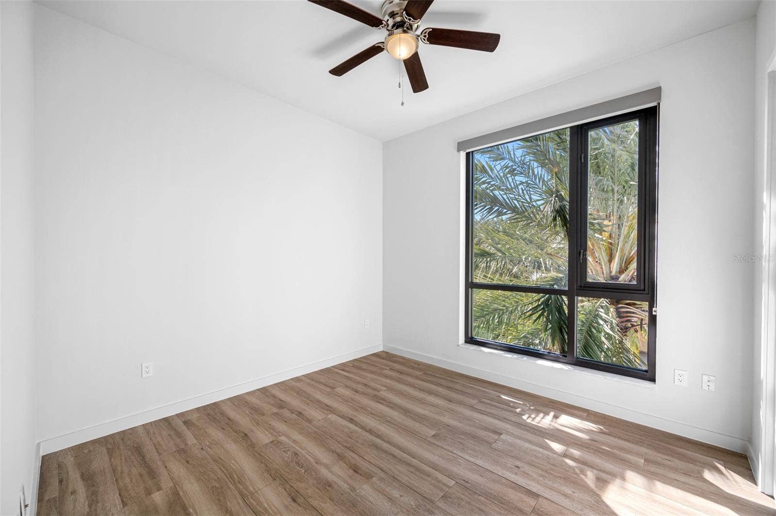 5 N OSCEOLA AVENUE, #204, Clearwater, FL 33755 Guest bedroom view