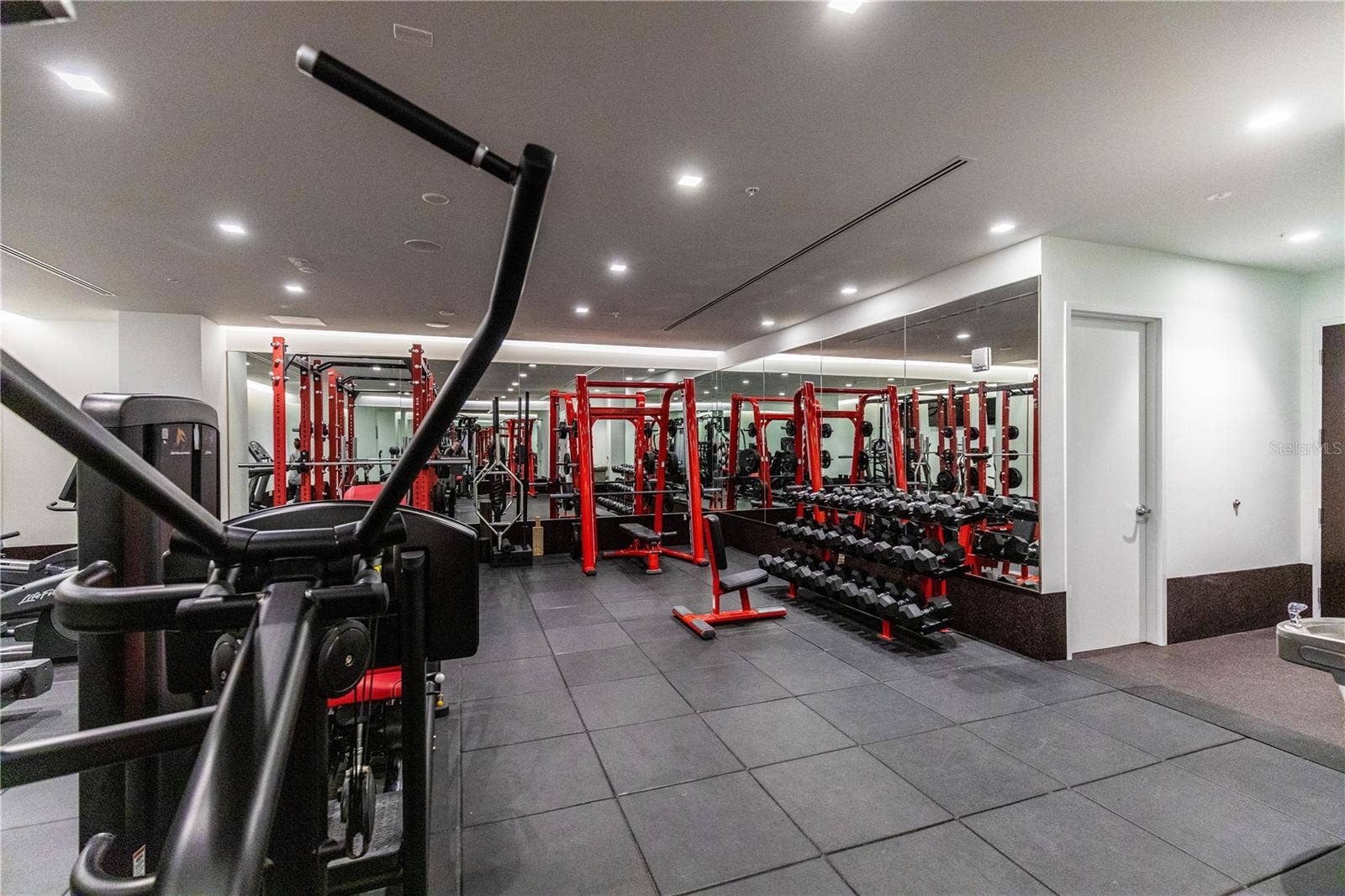 5 N OSCEOLA AVENUE, #204, Clearwater, FL 33755 5 N OSCEOLA AVENUE, #204, Clearwater, FL 33755