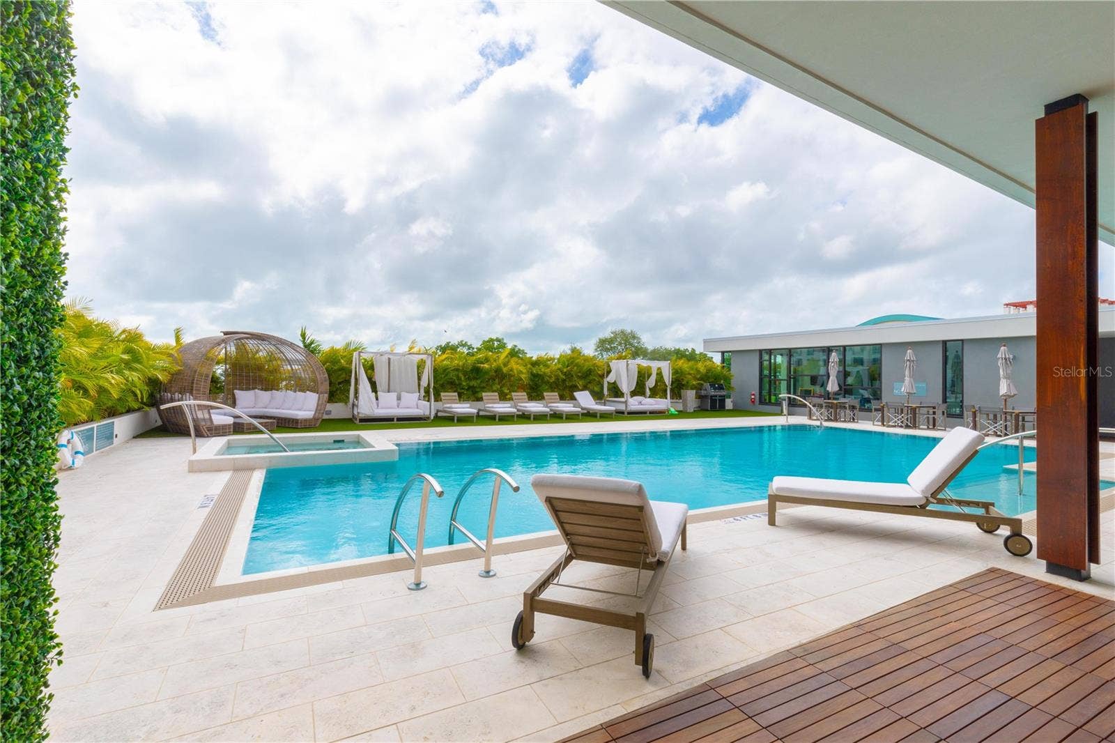 5 N OSCEOLA AVENUE, #204, Clearwater, FL 33755 5 N OSCEOLA AVENUE, #204, Clearwater, FL 33755