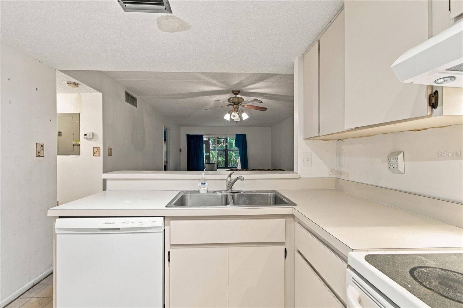131 CYPRESS LANE, #131, Oldsmar, FL 34677