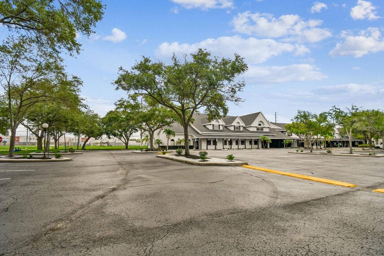 300 E BAY 2ND FLOOR - E DRIVE, Largo, FL 33770 300 E BAY 2ND FLOOR - E DRIVE, Largo, FL 33770