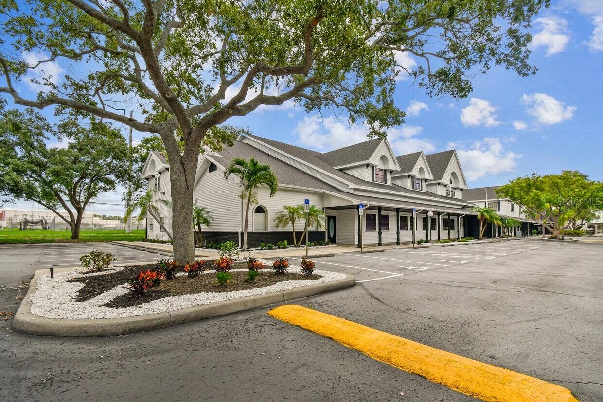 300 E BAY 2ND FLOOR - E DRIVE, Largo, FL 33770 300 E BAY 2ND FLOOR - E DRIVE, Largo, FL 33770