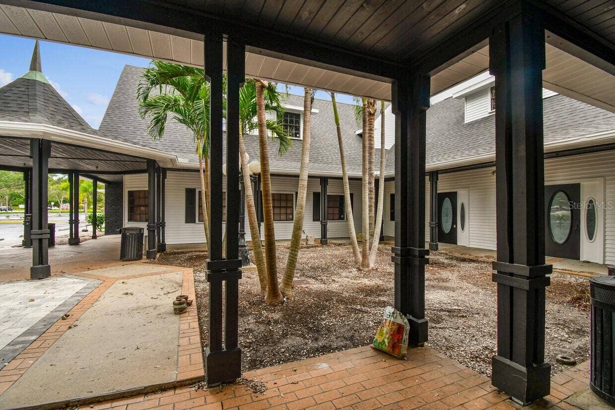 300 E BAY 2ND FLOOR - E DRIVE, Largo, FL 33770 300 E BAY 2ND FLOOR - E DRIVE, Largo, FL 33770