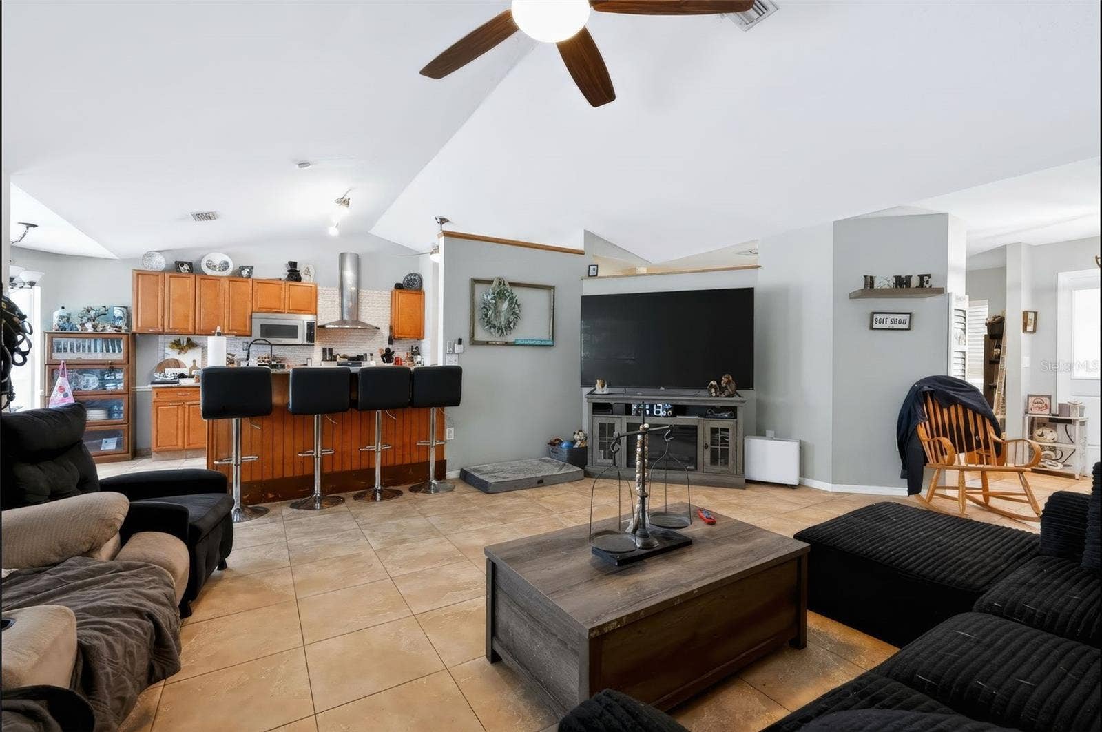 11009 THORNBERRY DRIVE, Spring Hill, FL 34608 11009 THORNBERRY DRIVE, Spring Hill, FL 34608