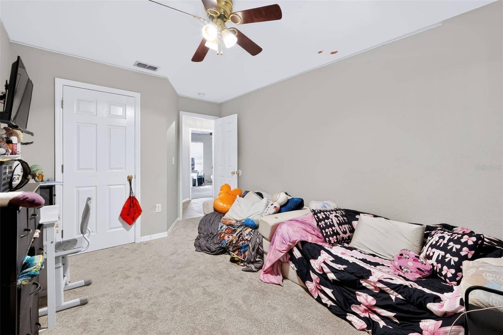 11009 THORNBERRY DRIVE, Spring Hill, FL 34608 11009 THORNBERRY DRIVE, Spring Hill, FL 34608