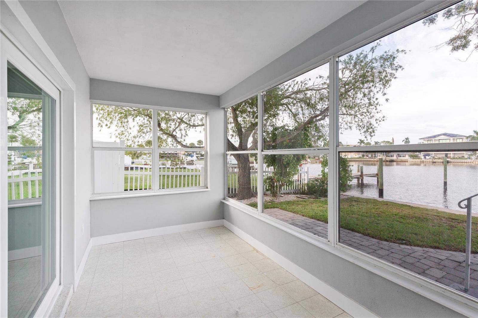 11355 3RD STREET E, #2, Treasure Island, FL 33706 Patio