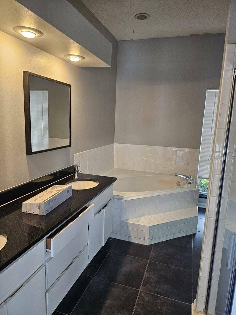 10306 EARLY MIST LANE, Riverview, FL 33569