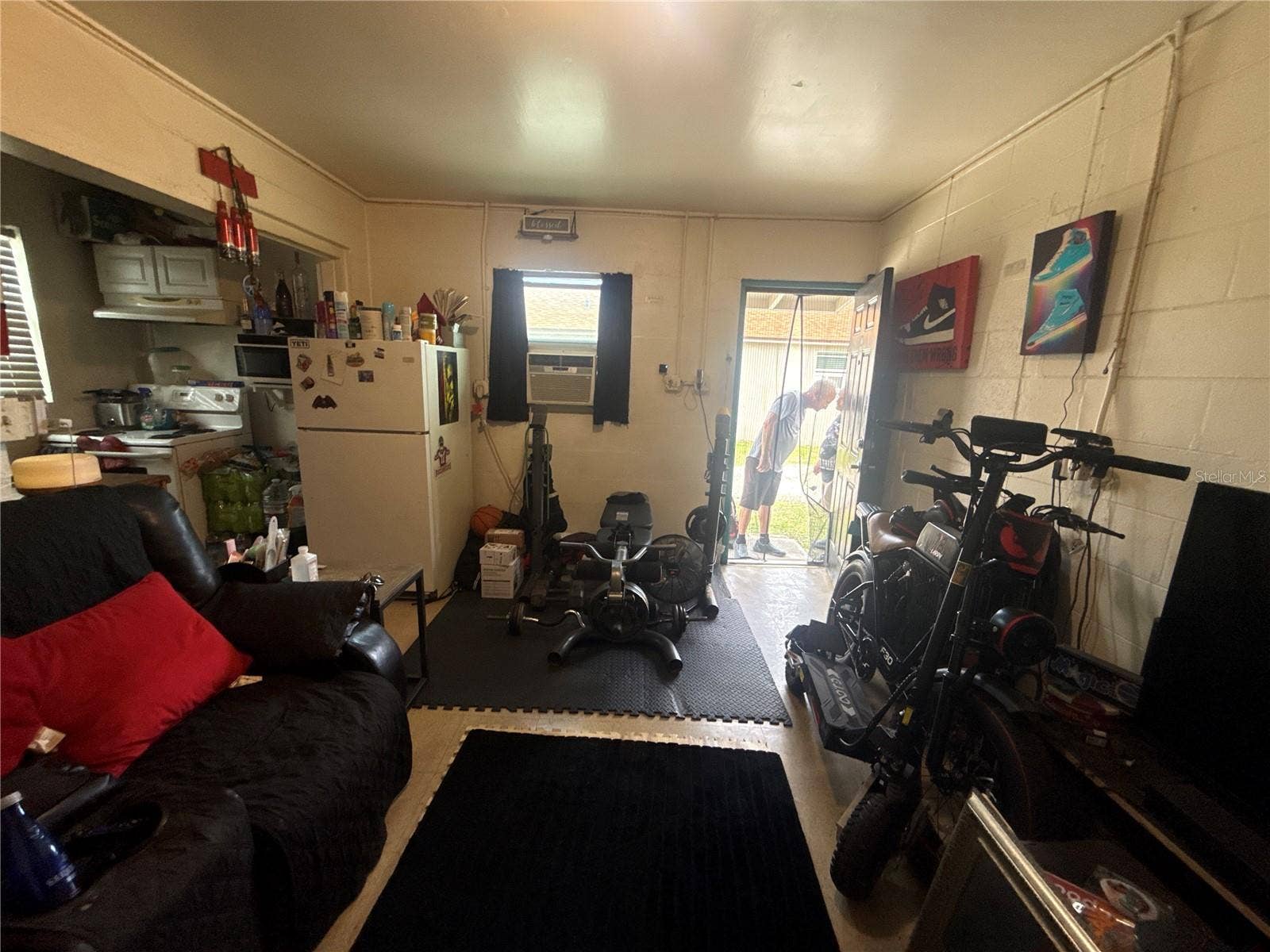 4420 N CLARK AVENUE, Tampa, FL 33614 Unit C - Lease ends Dec. 13