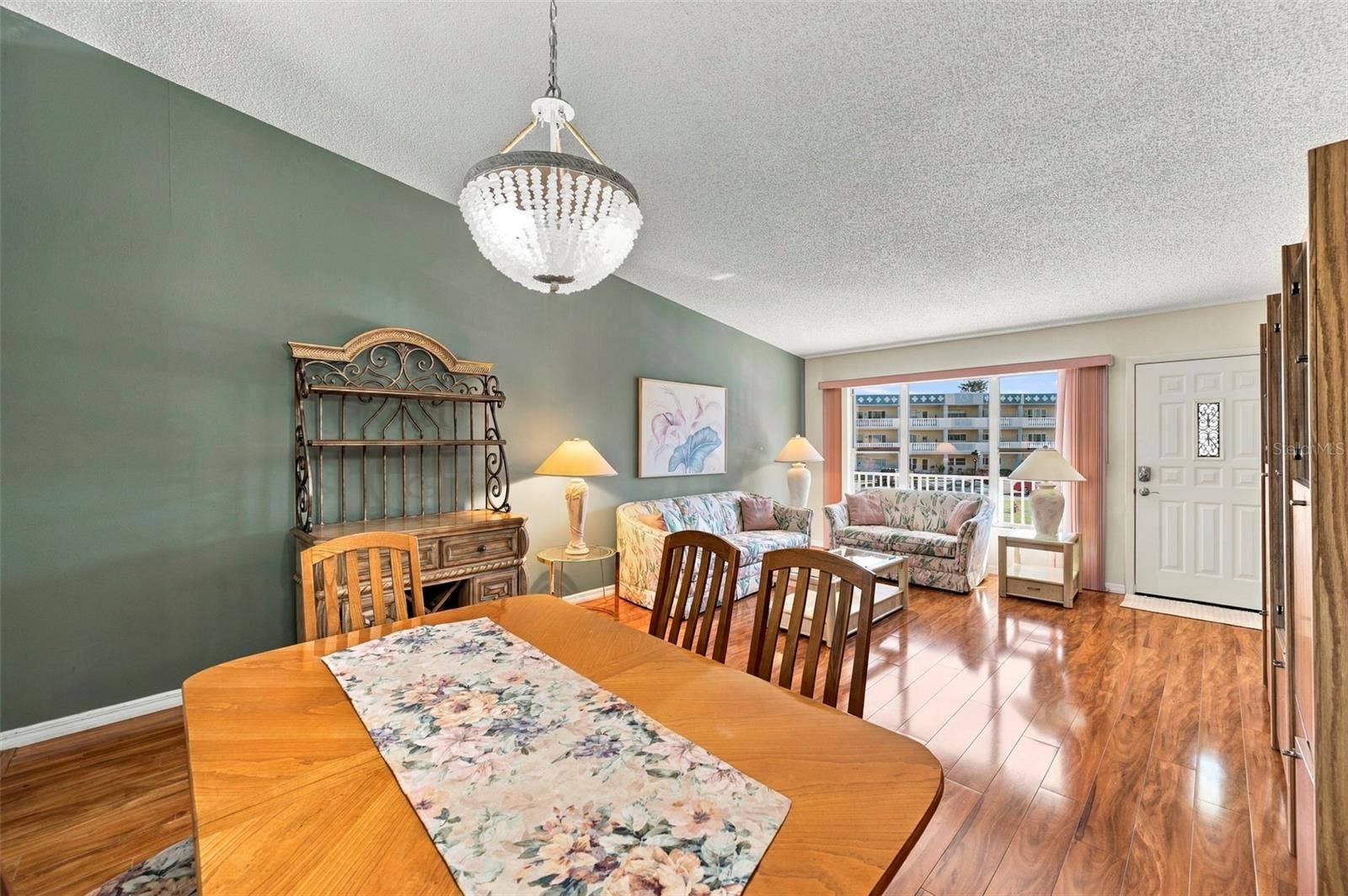 2220 SWEDISH DRIVE, #42, Clearwater, FL 33763 2220 SWEDISH DRIVE, #42, Clearwater, FL 33763