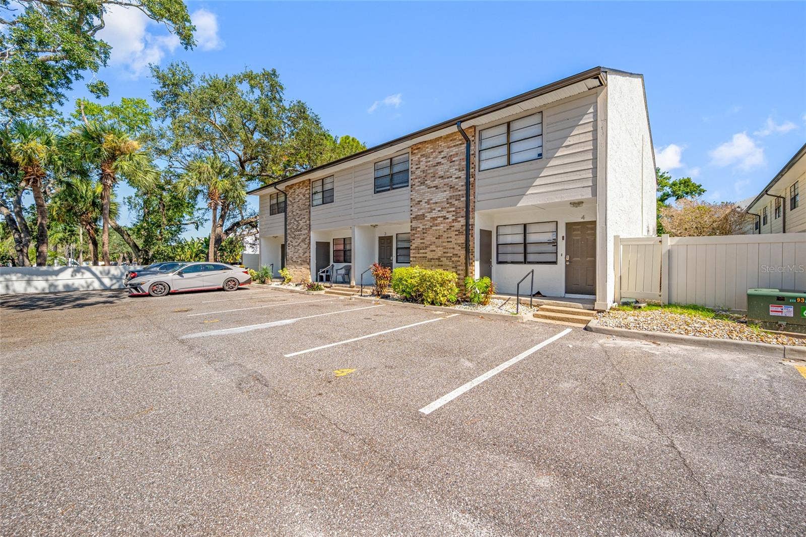 6119 MEMORIAL HIGHWAY, #20, Tampa, FL 33615 6119 MEMORIAL HIGHWAY, #20, Tampa, FL 33615