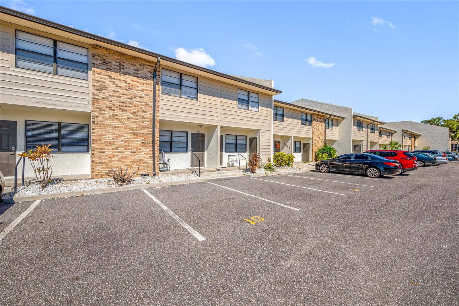 6119 MEMORIAL HIGHWAY, #20, Tampa, FL 33615 6119 MEMORIAL HIGHWAY, #20, Tampa, FL 33615