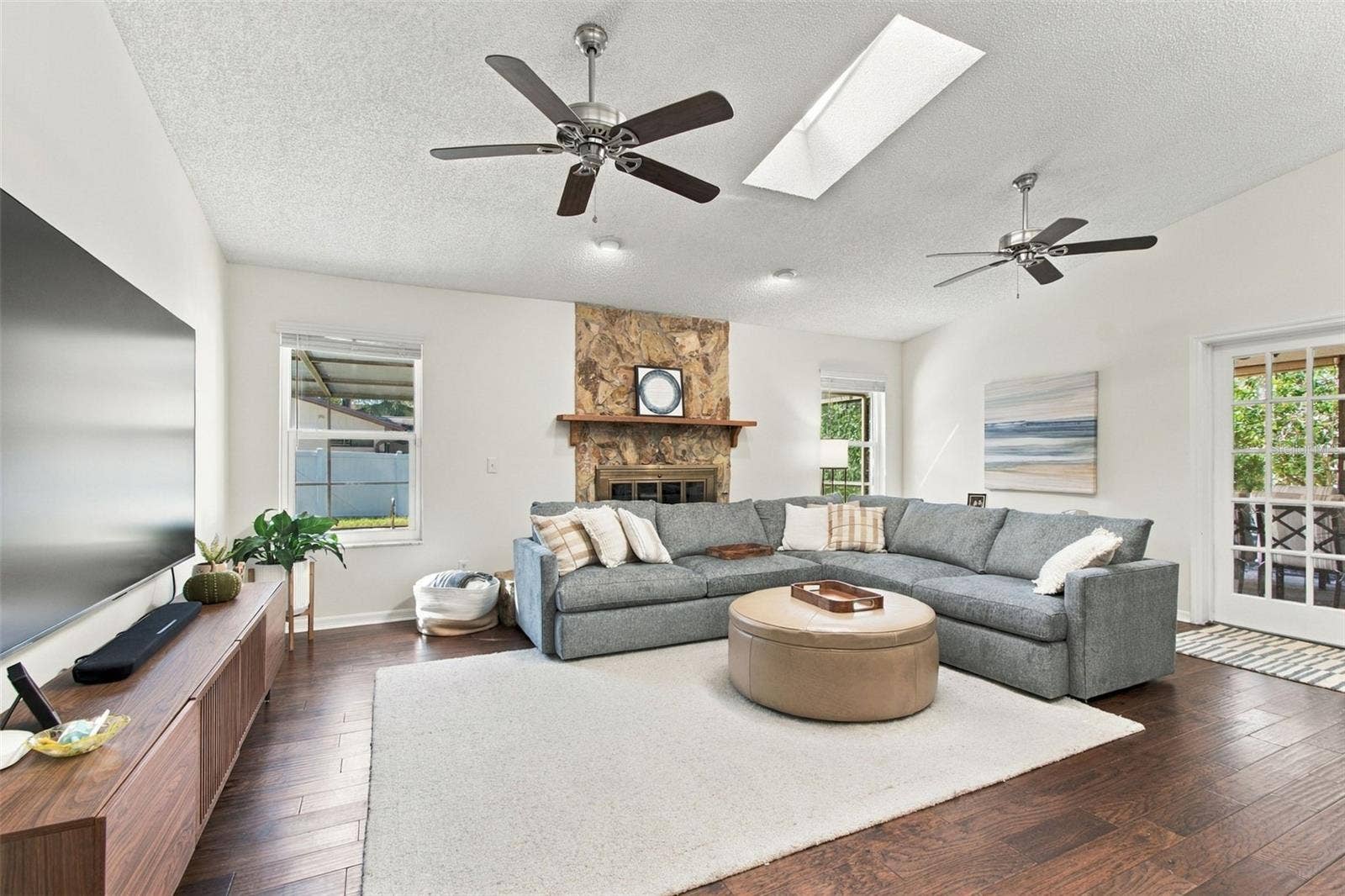 874 PINEWOOD TERRACE W, Palm Harbor, FL 34683