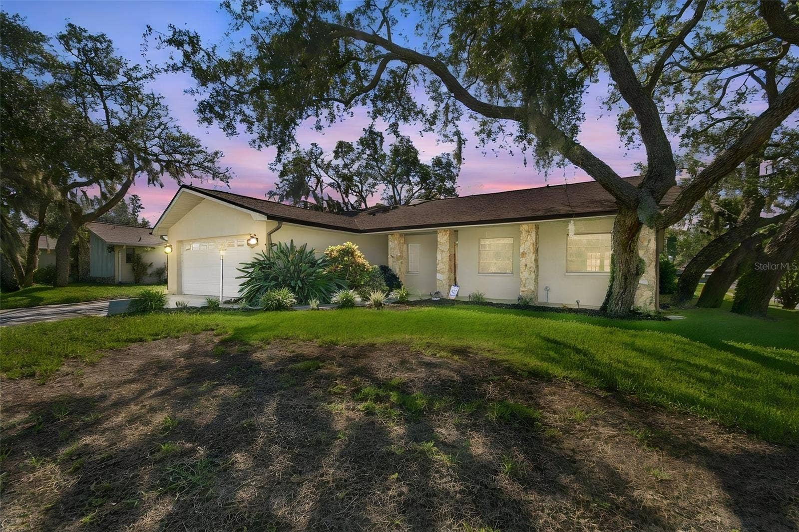 874 PINEWOOD TERRACE W, Palm Harbor, FL 34683