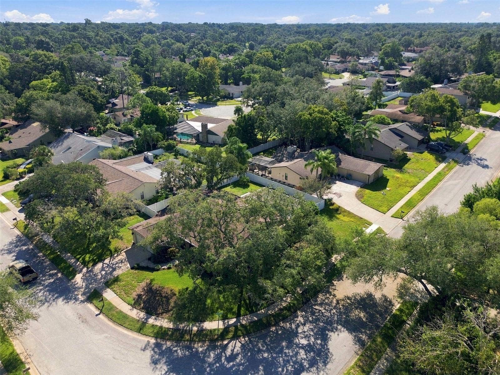 874 PINEWOOD TERRACE W, Palm Harbor, FL 34683