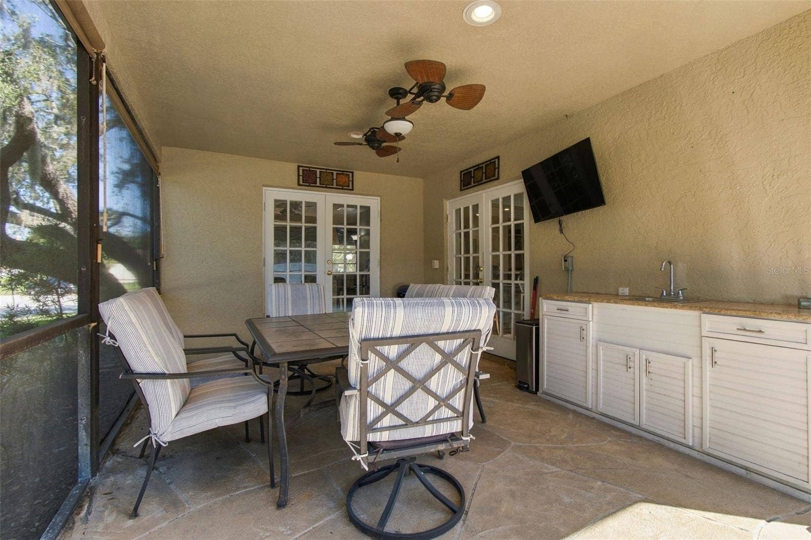 874 PINEWOOD TERRACE W, Palm Harbor, FL 34683