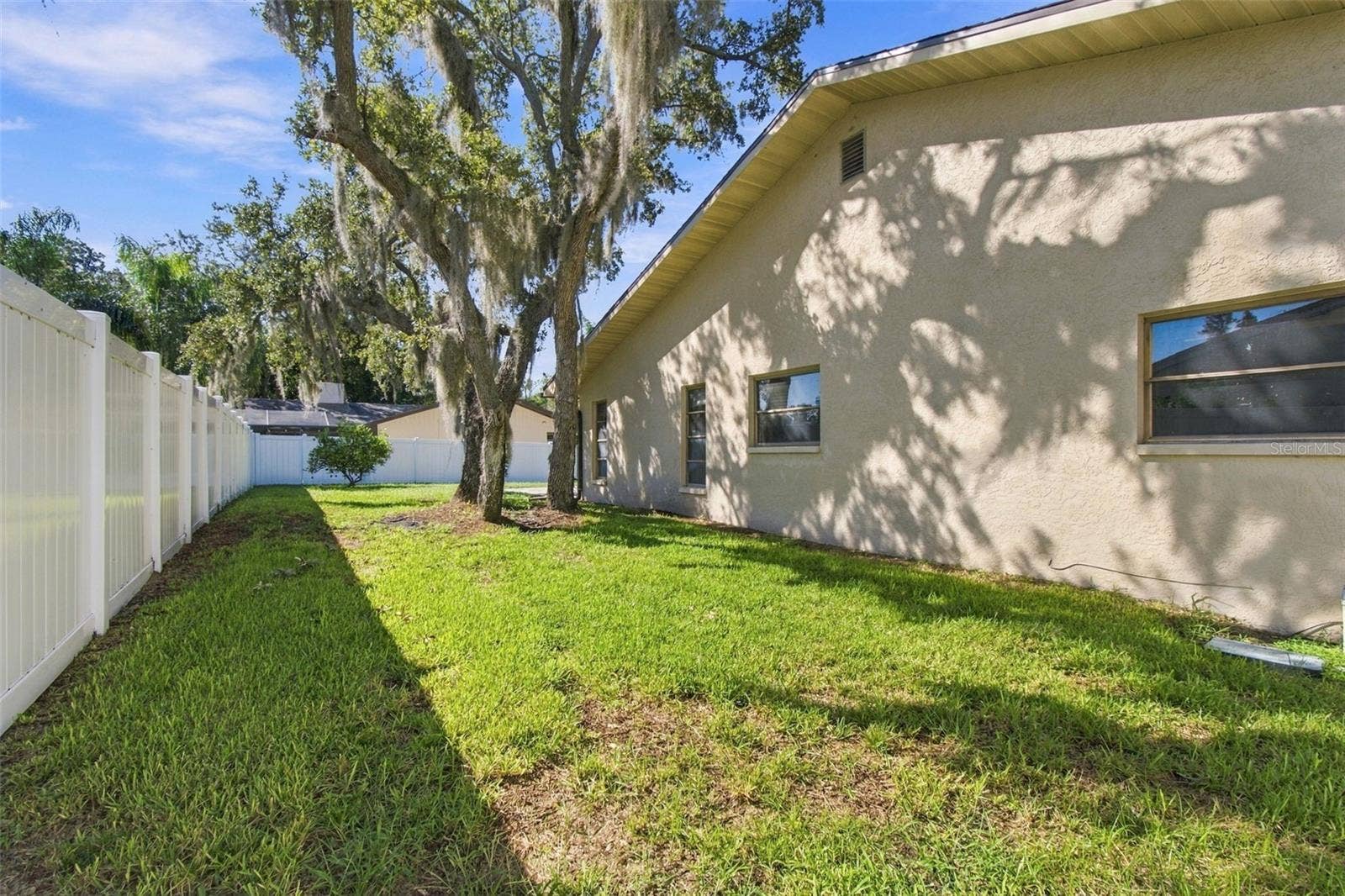 874 PINEWOOD TERRACE W, Palm Harbor, FL 34683