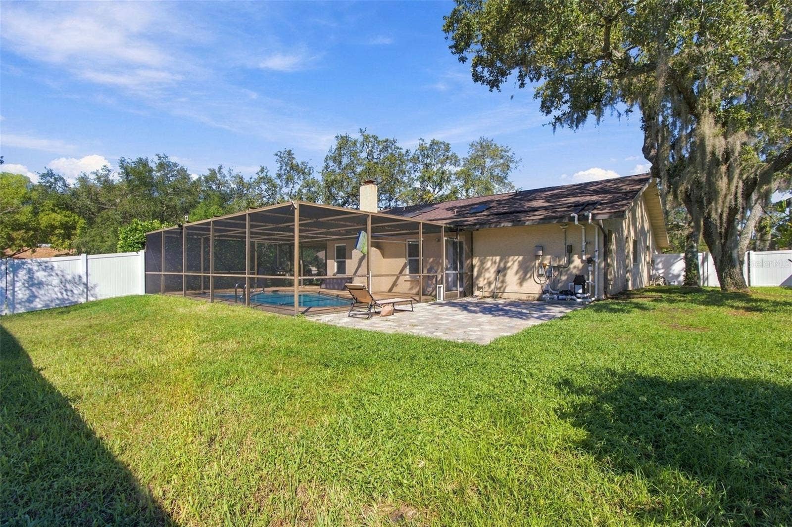 874 PINEWOOD TERRACE W, Palm Harbor, FL 34683