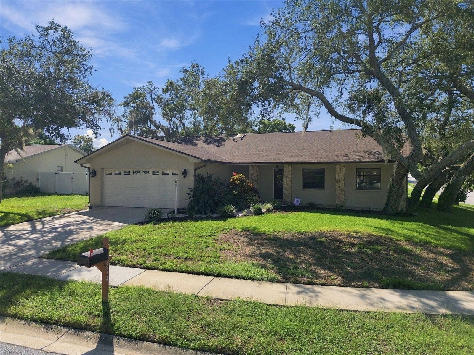 874 PINEWOOD TERRACE W, Palm Harbor, FL 34683