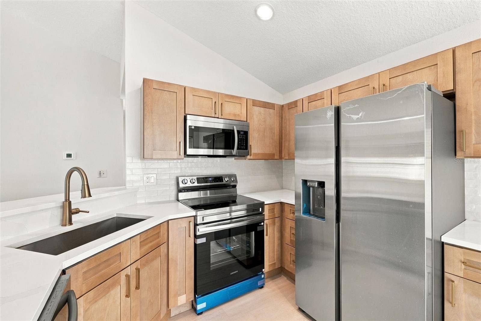 12808 DUNHILL DRIVE, Tampa, FL 33624 12808 DUNHILL DRIVE, Tampa, FL 33624