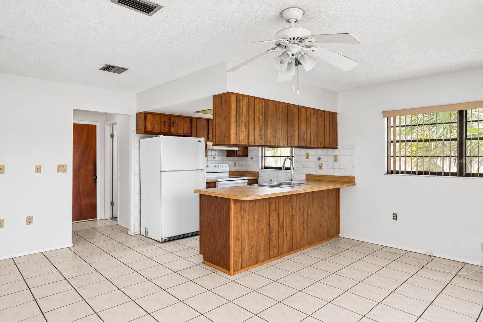 10970 PEPPERTREE LANE, Port Richey, FL 34668 10970 PEPPERTREE LANE, Port Richey, FL 34668