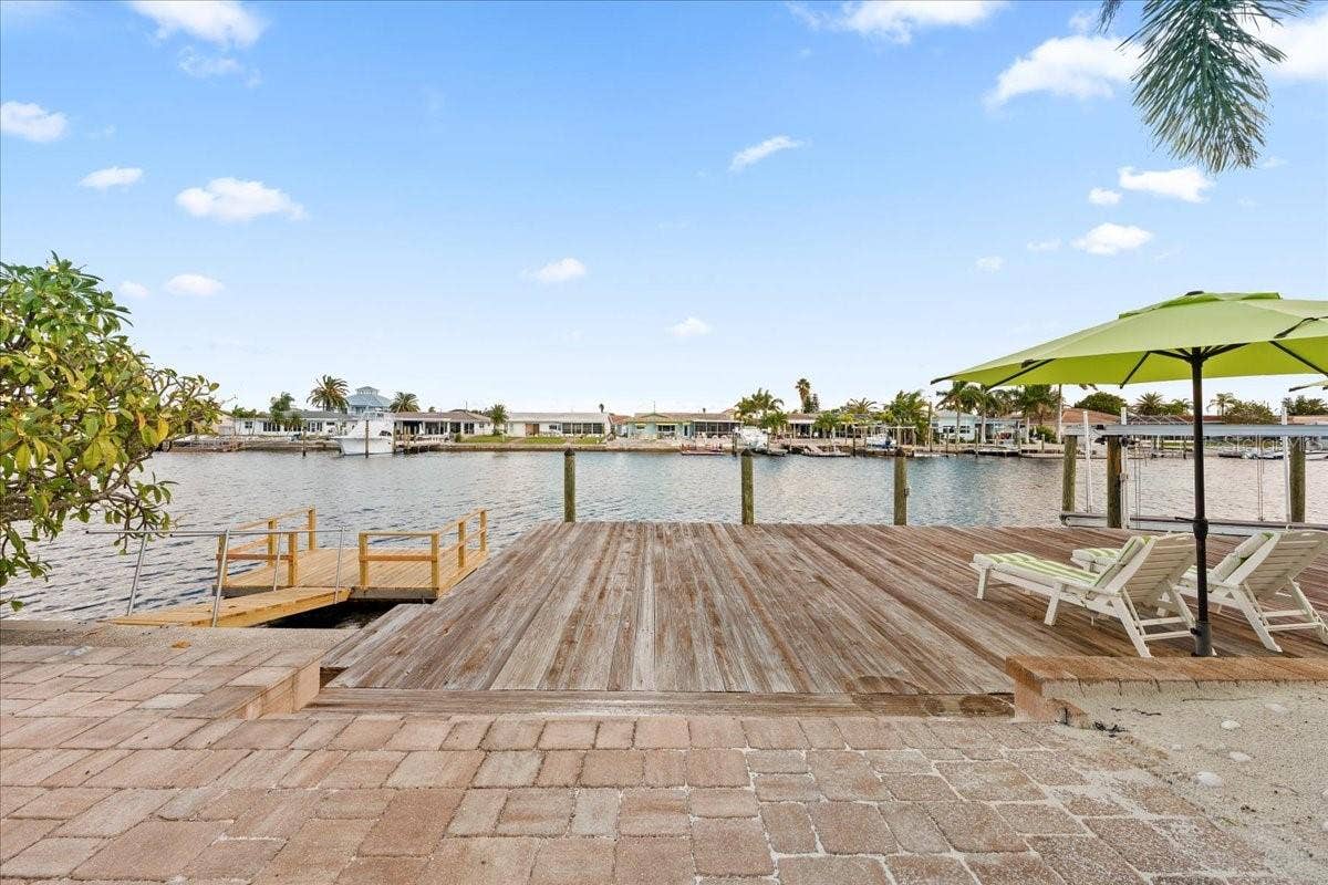 5448 PILOTS PLACE, New Port Richey, FL 34652