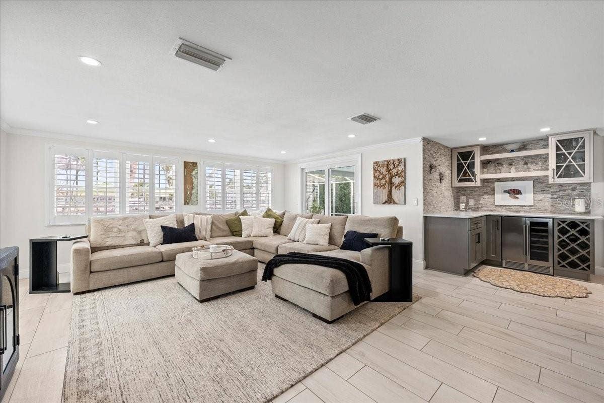 5448 PILOTS PLACE, New Port Richey, FL 34652