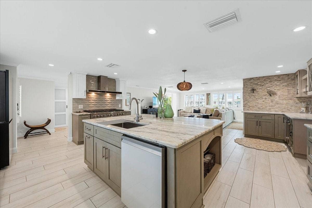 5448 PILOTS PLACE, New Port Richey, FL 34652