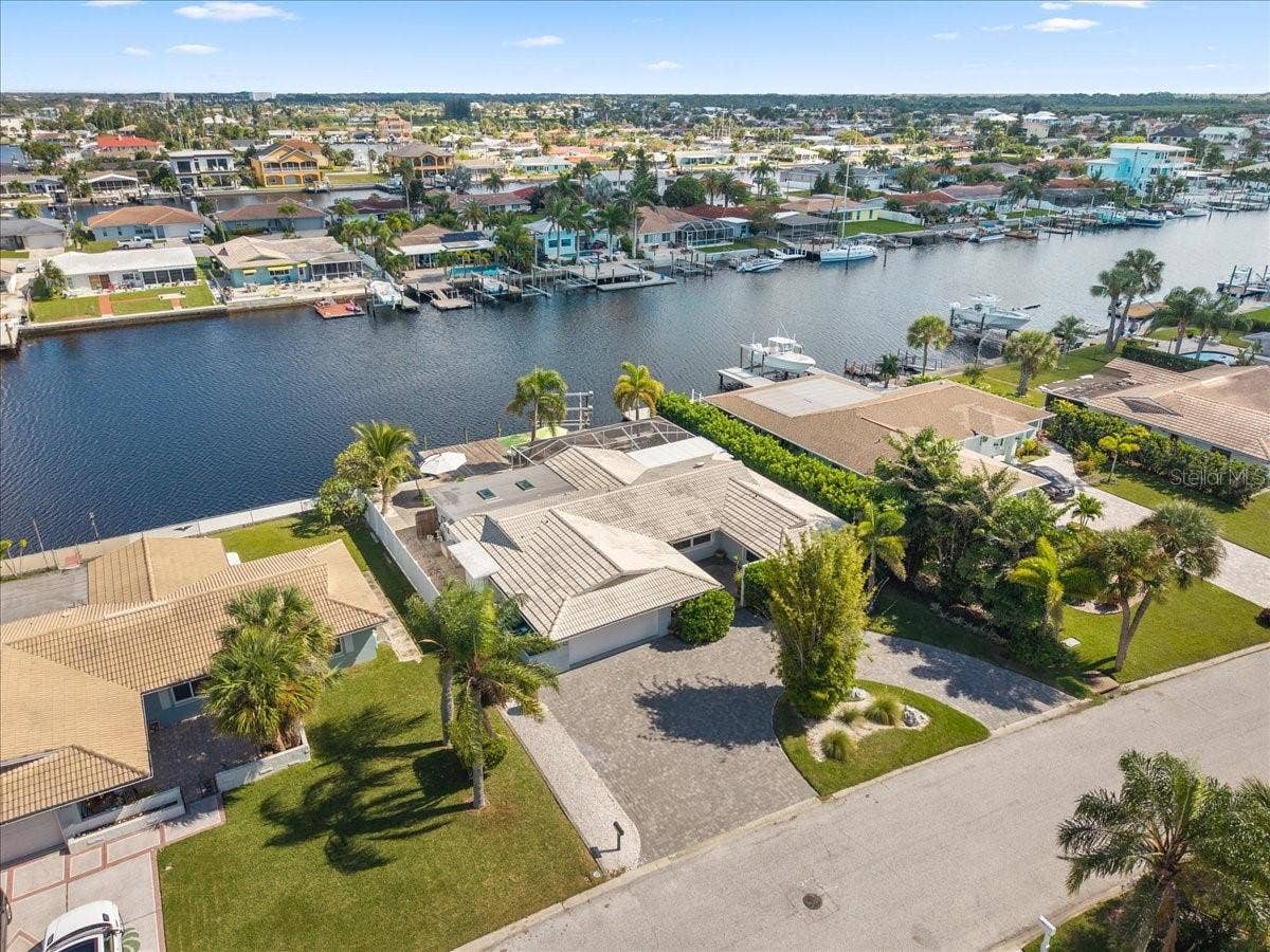 5448 PILOTS PLACE, New Port Richey, FL 34652