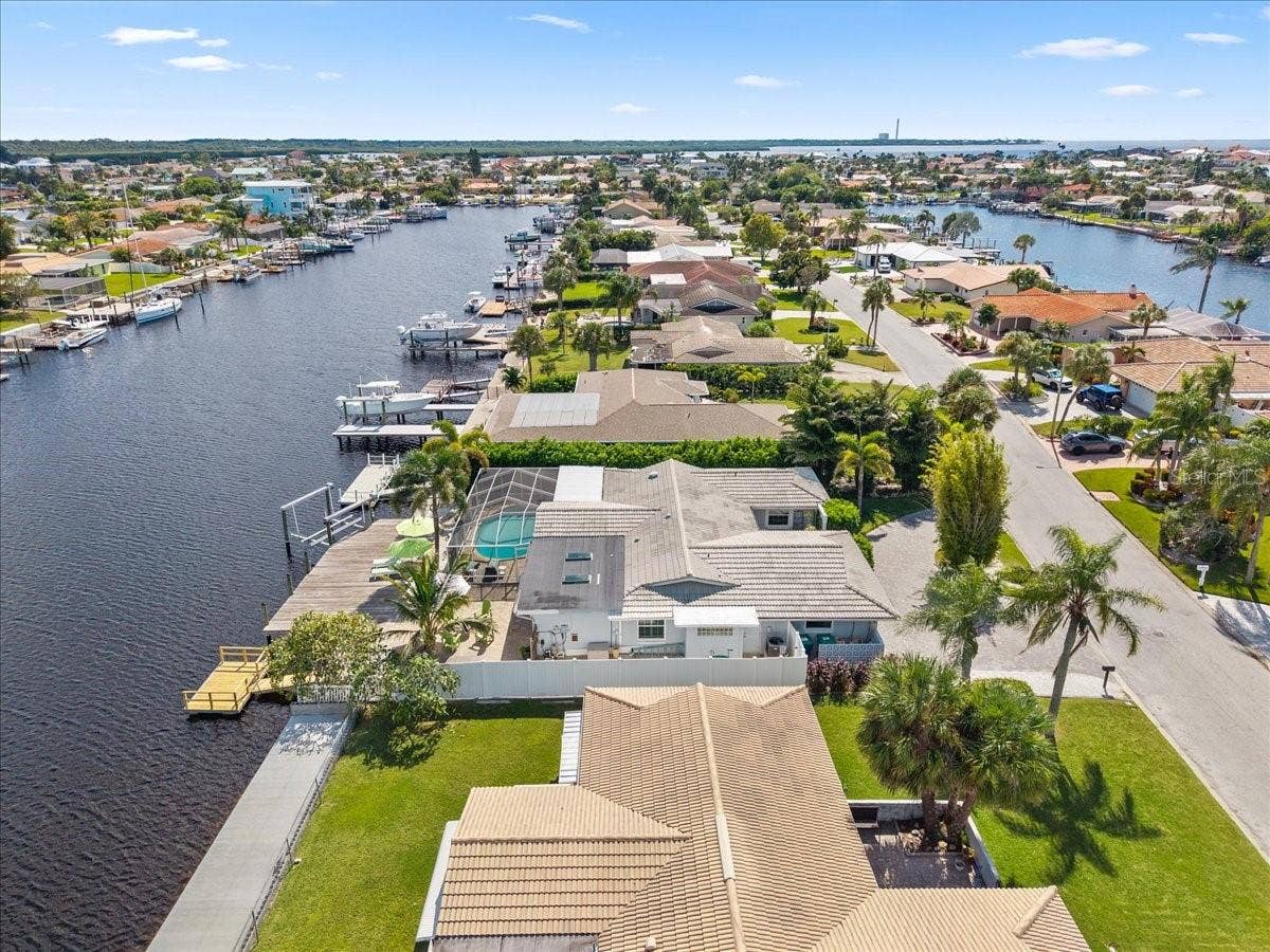 5448 PILOTS PLACE, New Port Richey, FL 34652