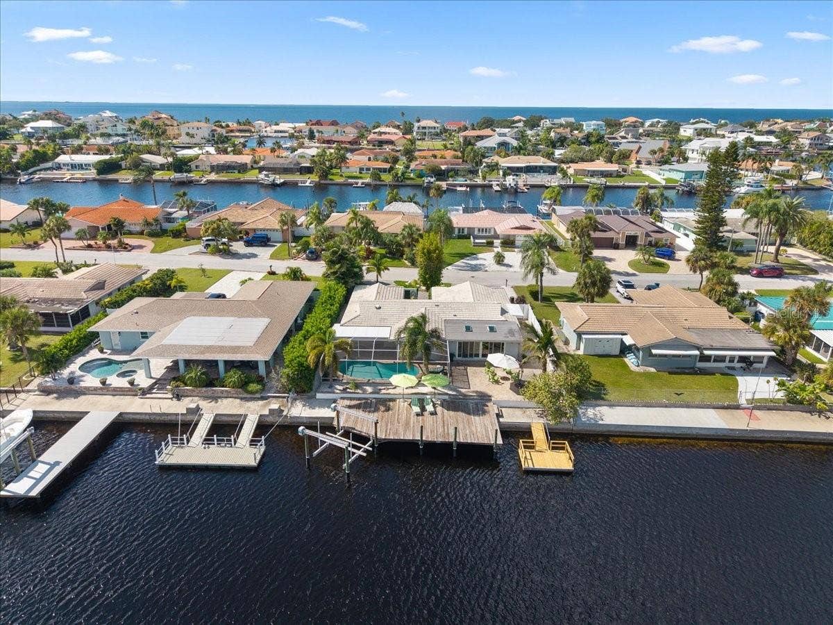 5448 PILOTS PLACE, New Port Richey, FL 34652