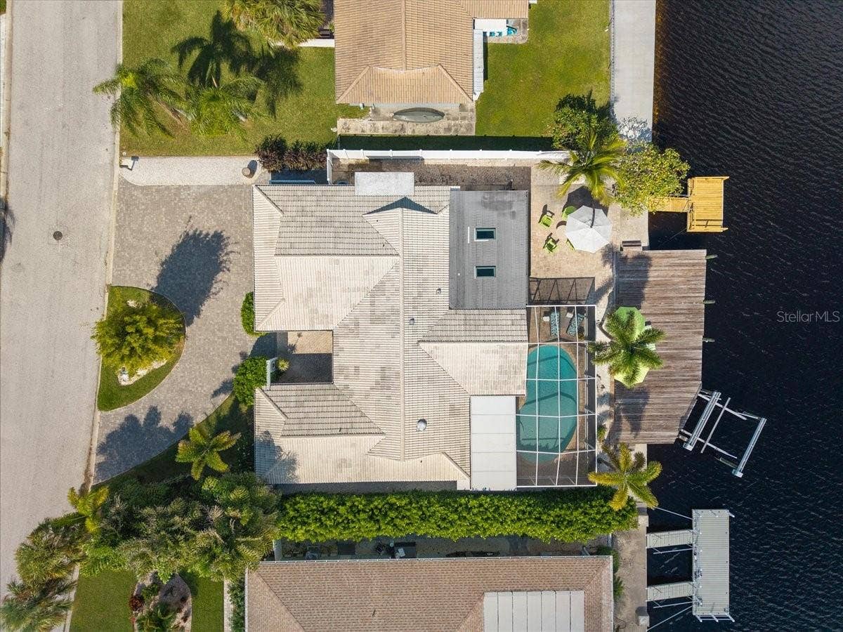 5448 PILOTS PLACE, New Port Richey, FL 34652