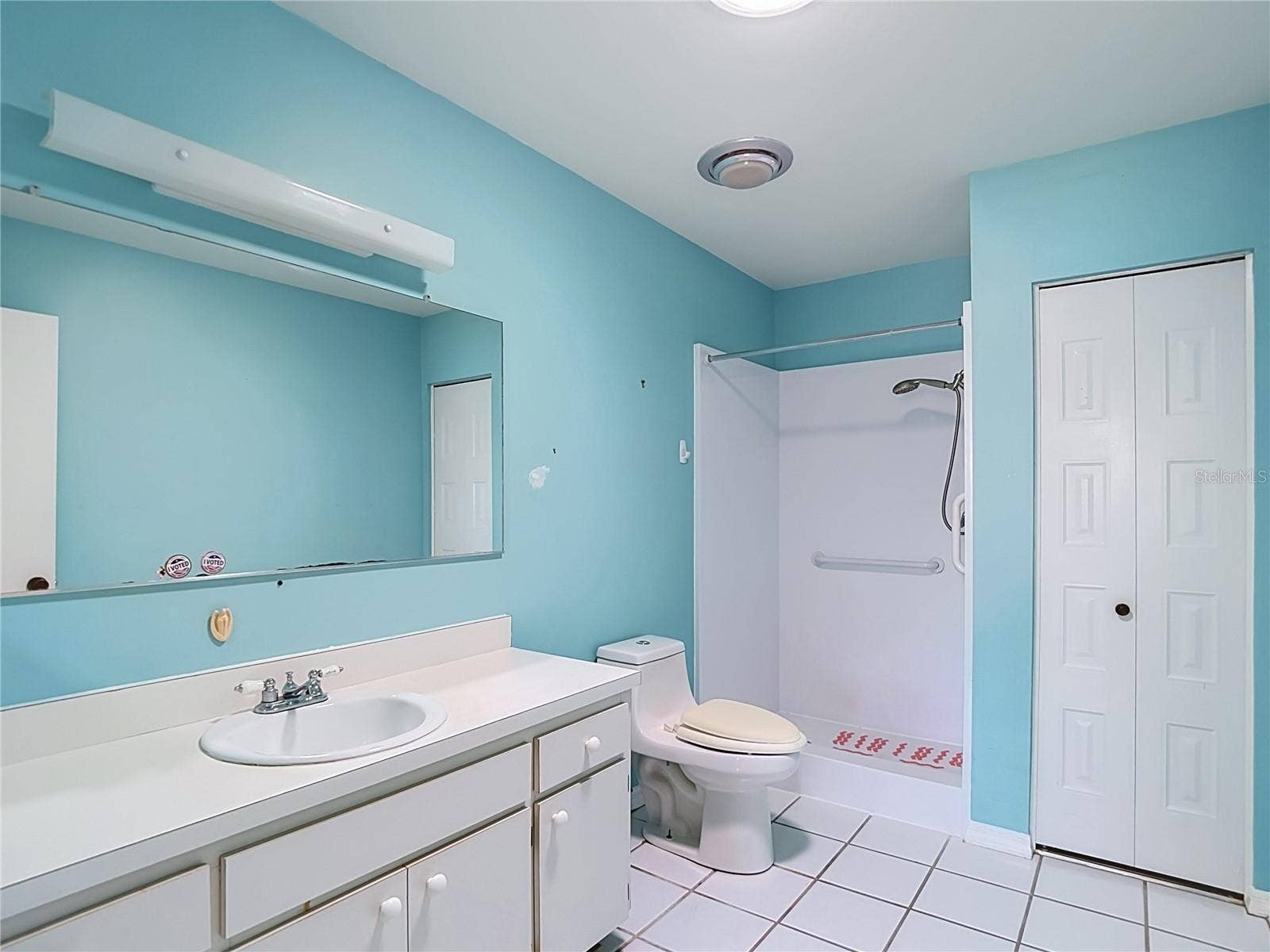 905 BLUEWATER DRIVE, Sun City Center, FL 33573