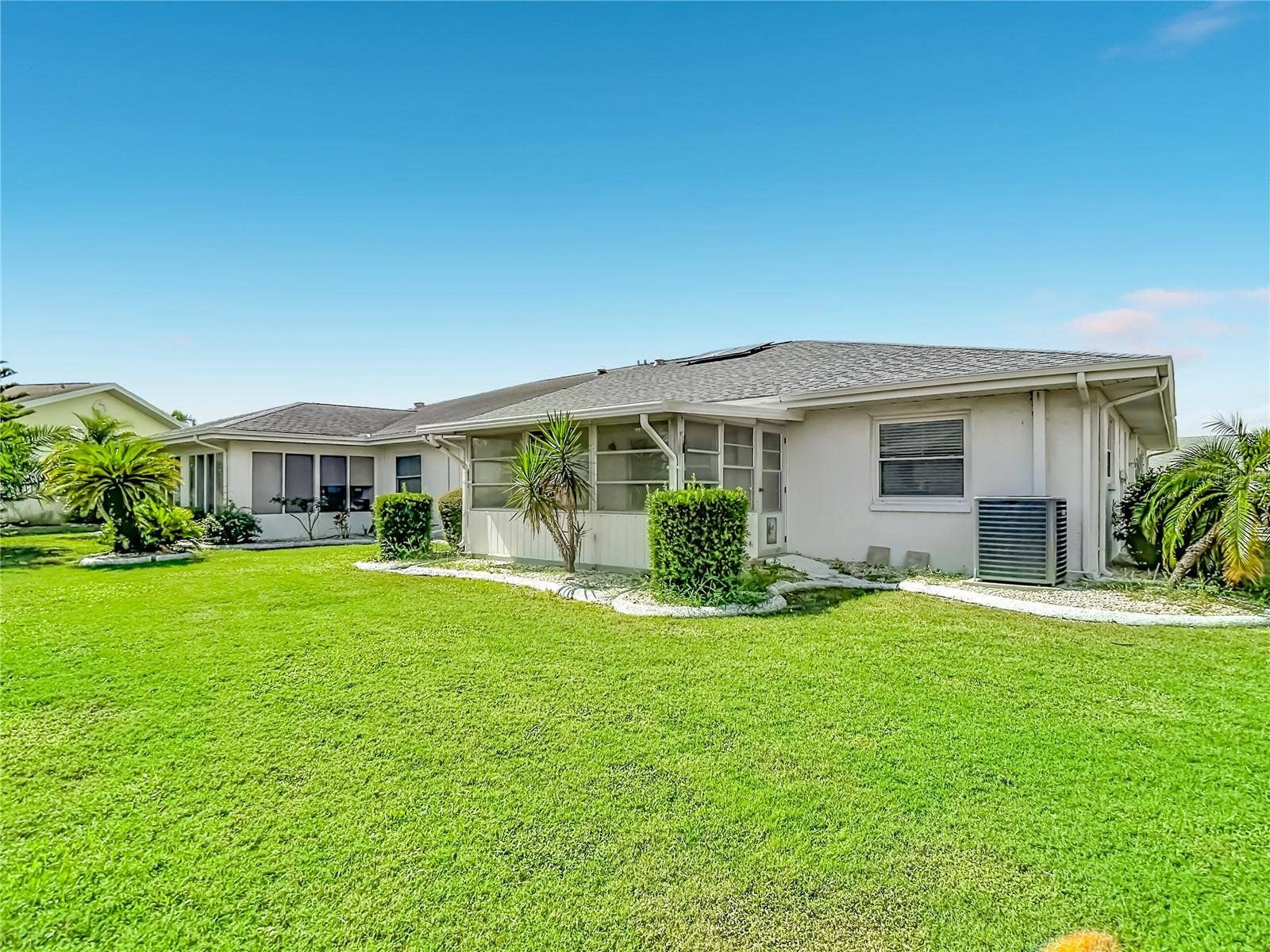 905 BLUEWATER DRIVE, Sun City Center, FL 33573