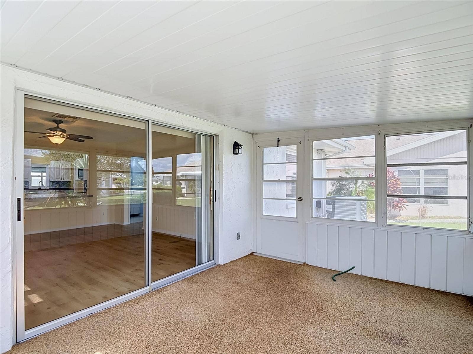 905 BLUEWATER DRIVE, Sun City Center, FL 33573
