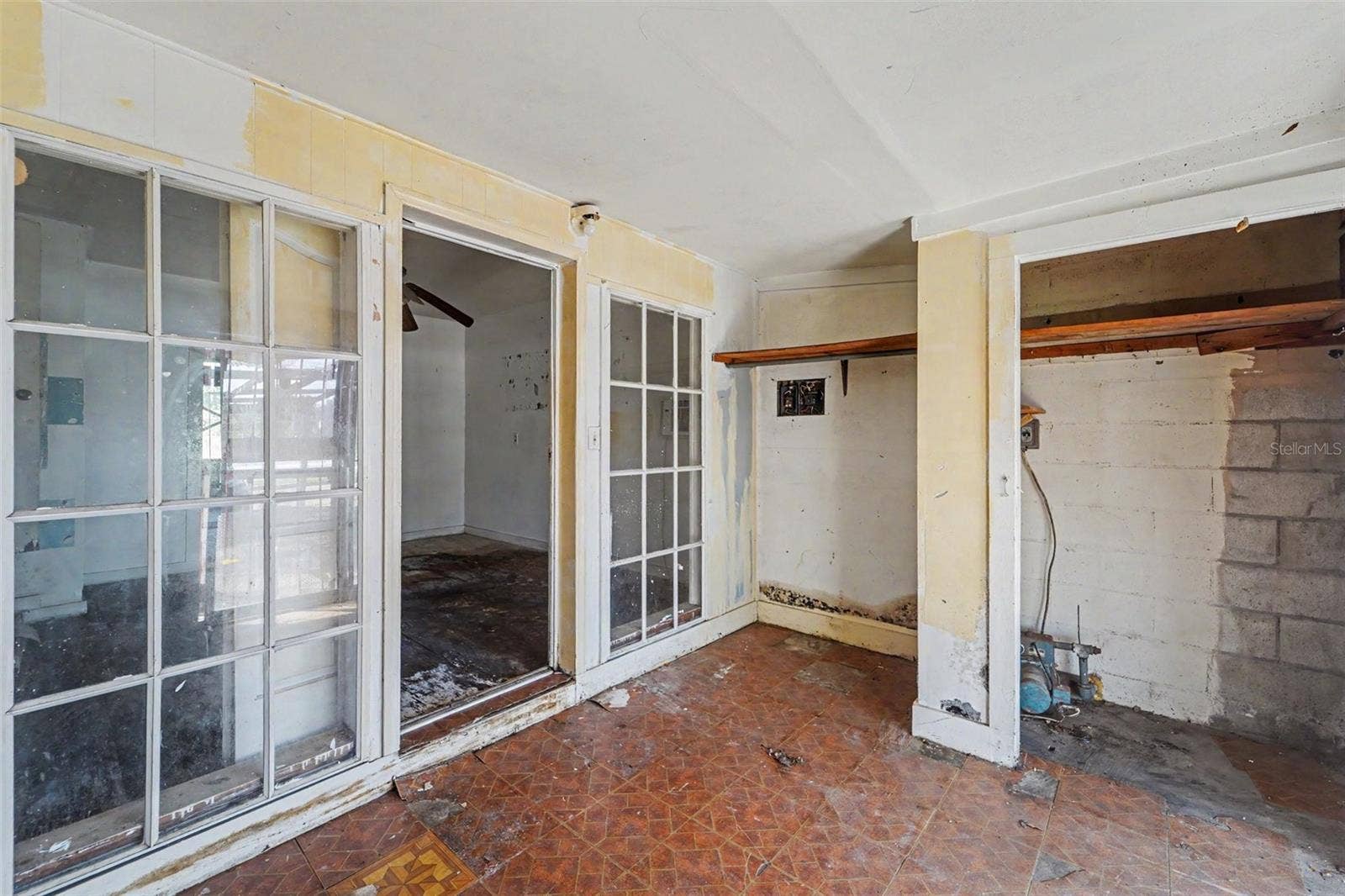 504 E EMILY STREET, Tampa, FL 33603 504 E EMILY STREET, Tampa, FL 33603