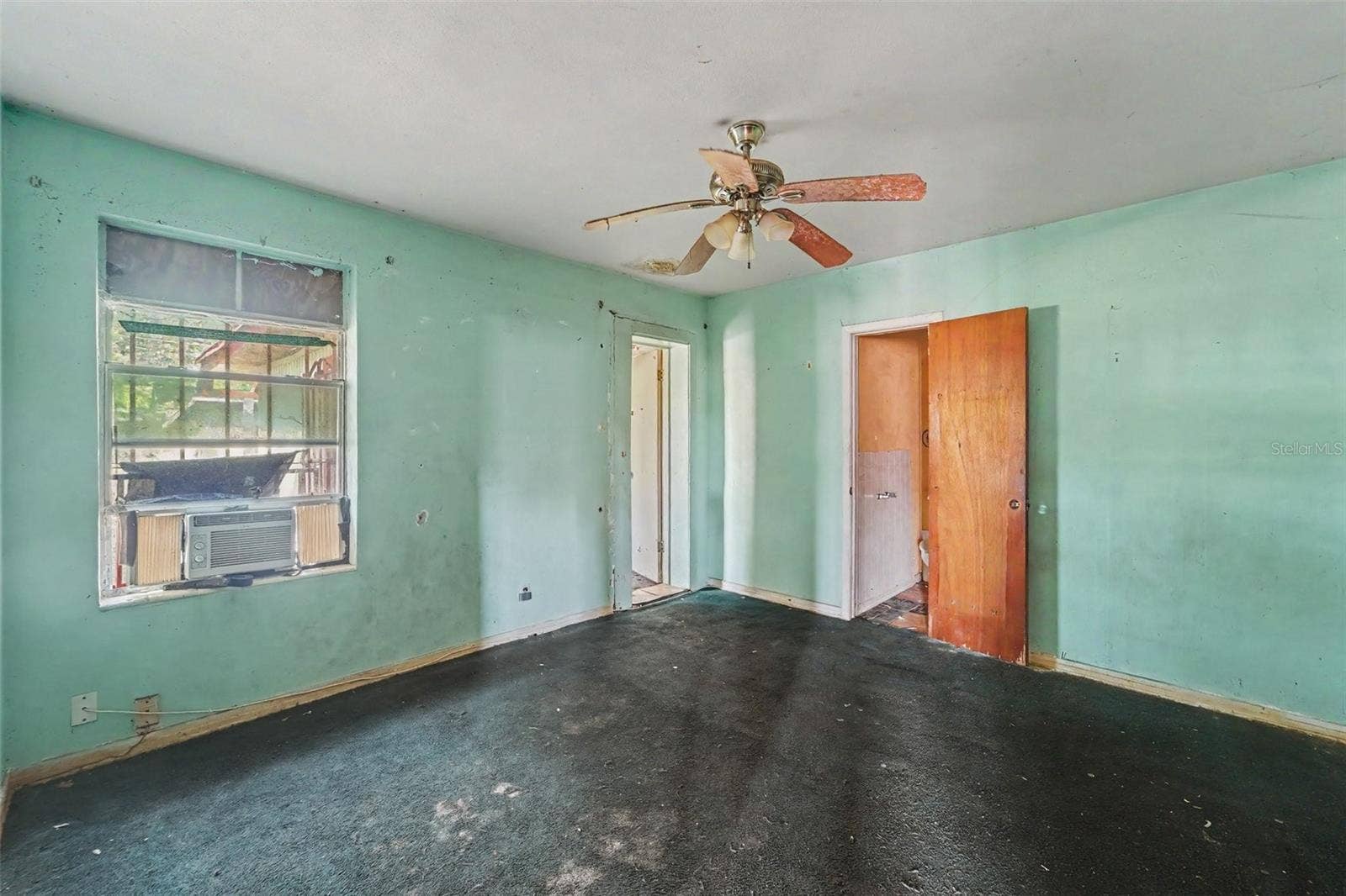 504 E EMILY STREET, Tampa, FL 33603 504 E EMILY STREET, Tampa, FL 33603