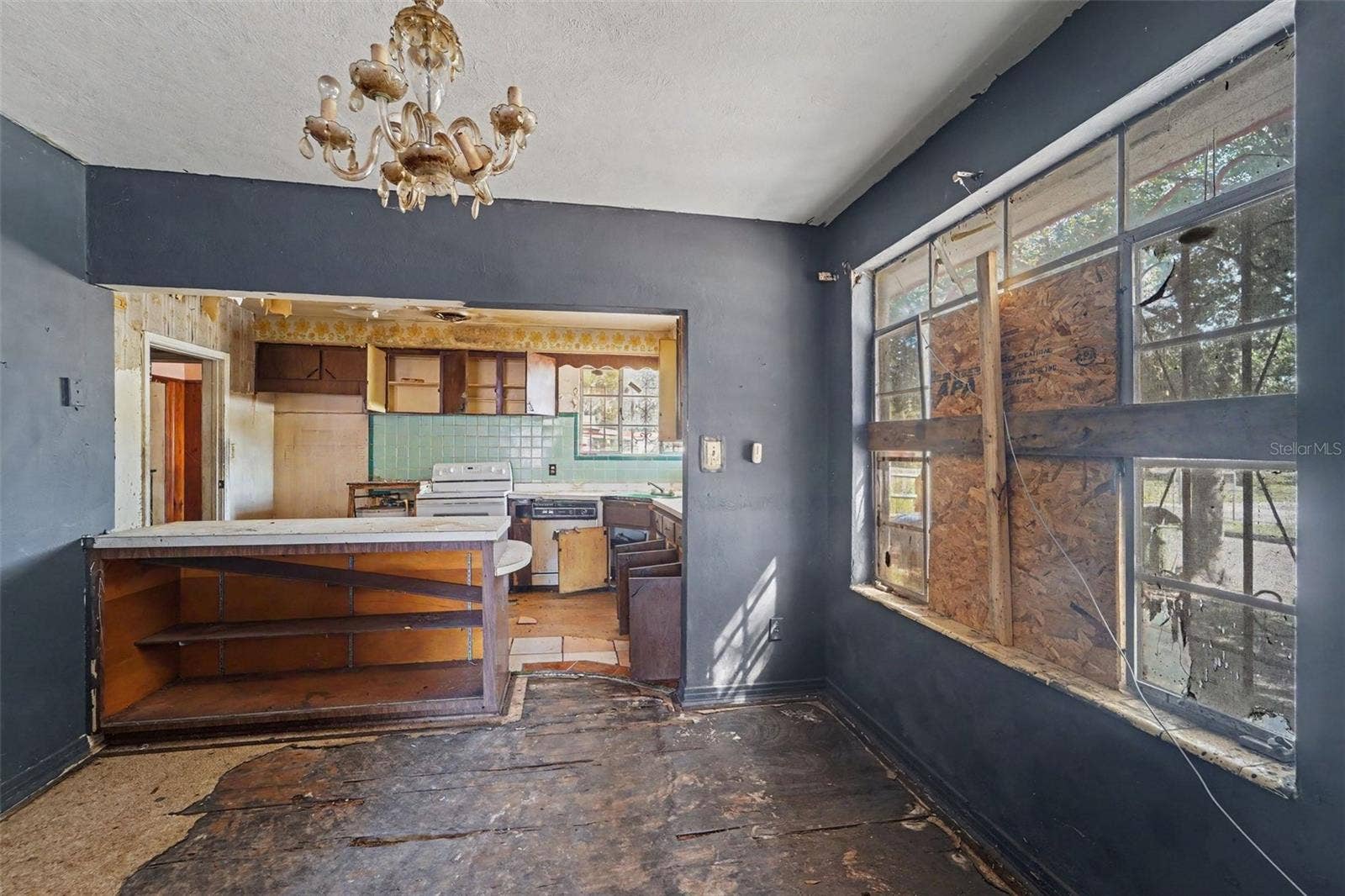 504 E EMILY STREET, Tampa, FL 33603 504 E EMILY STREET, Tampa, FL 33603